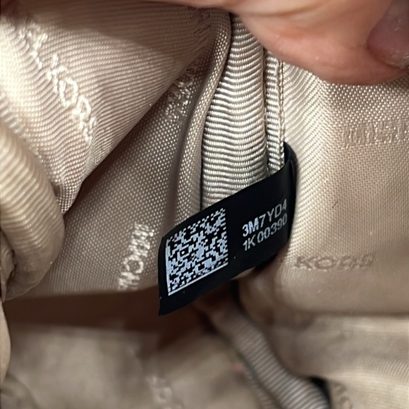 Michael Michael Kors Jet Set White Brown Logo Zip Camera Crossbody Bag - Picture 12 of 13